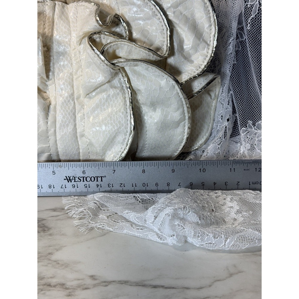 SR SQUARED BY SONDRA ROBERTS LAYERED RUFFLES SNAKESKIN TEXTURE HANDBAG (A2958) - Picture 4 of 12